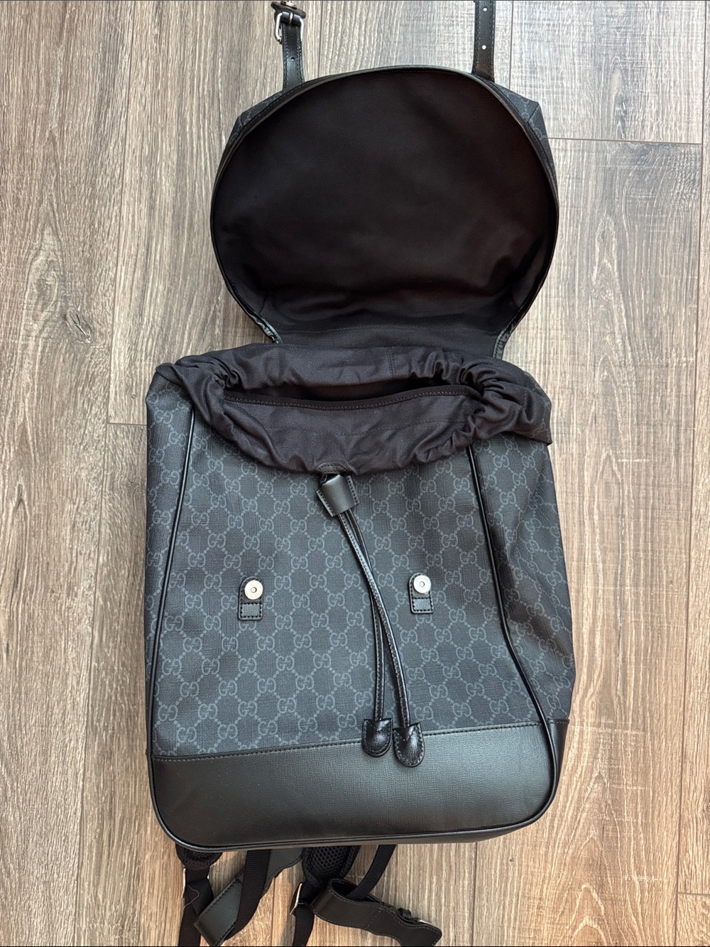 Gucci Men’s backpack - Picture 2 of 14